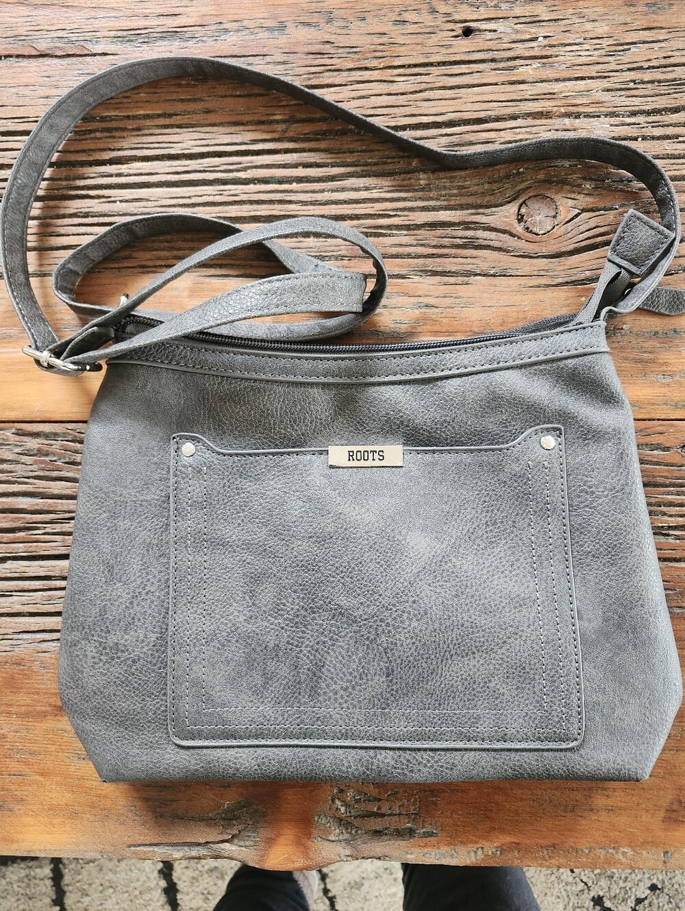 Roots Grey Faux Leather Crossbody Bag Shoulder Purse Adjustable Strap